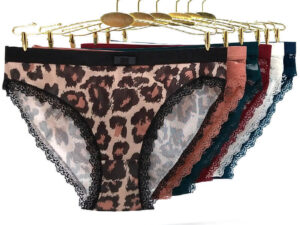 Ladies lace panties